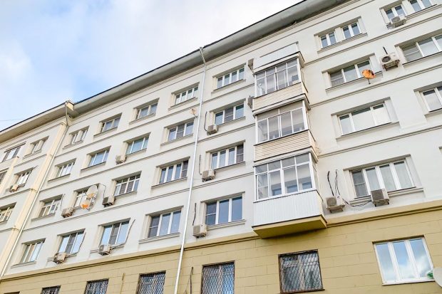 Неоклассика, конструктивизм, эклектика: в Москве восстановили фасады многоквартирных домов, построенных в разных стилях 7 77a493ab01ec994db2c6ba5d8cce696b