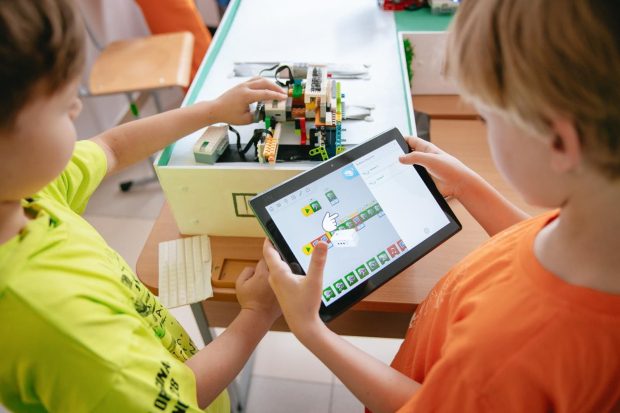 Собянин поздравил москвичей с победой на Российской робототехнической олимпиаде 8 405c7f75369dd742db68a315df091f79