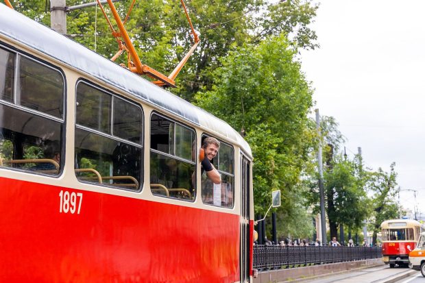 Прокатиться на ретроавтобусе и увидеть красочный забег: горожан приглашают на День московского транспорта 5 53e776bf75893f2a9ca61b77747b4b5d