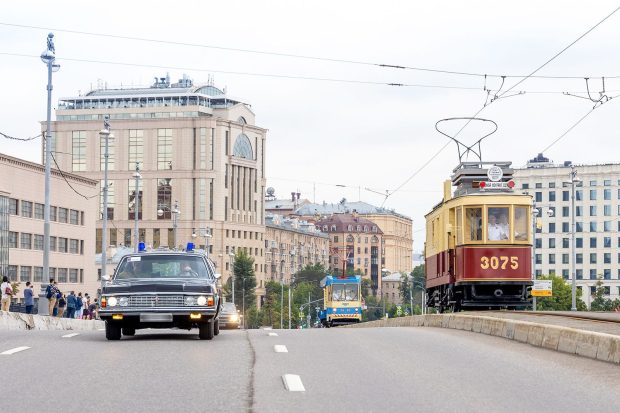 Прокатиться на ретроавтобусе и увидеть красочный забег: горожан приглашают на День московского транспорта 7 5ef3ae0fc603f164699438d8879d0092