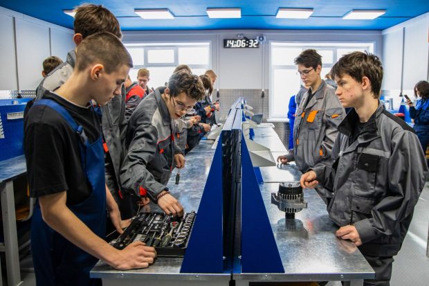 7a946160a6de908f371b85eae9889368