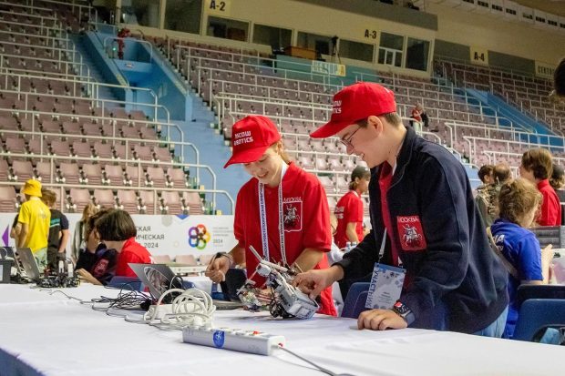 Собянин поздравил москвичей с победой на Российской робототехнической олимпиаде 5 c4642b369fcee14980632ff02df2a111