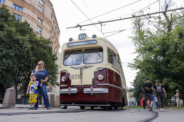 e57dcfe01550d0171d6ae794debe9eea