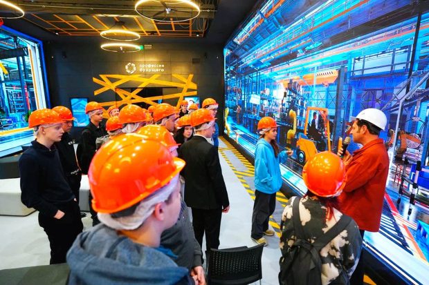 В инновационном кадровом центре можно освоить одну из 75 профессий — Собянин 9 0d82600fd8a0025627fca961bdaad10c