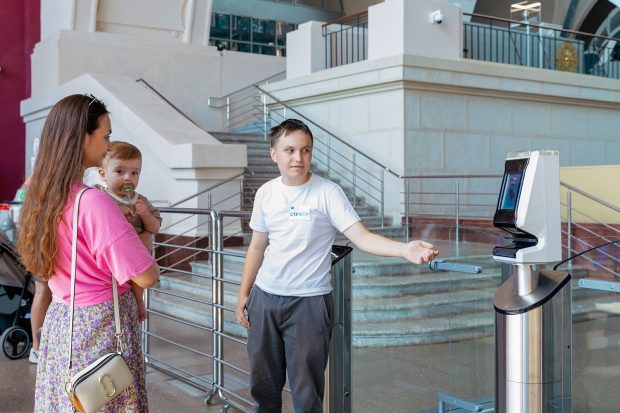 Около тысячи детей из семей участников СВО за два года прошли оплачиваемые стажировки в Москве 7 6867ace3468558c67dfb6d8b7ff6985b