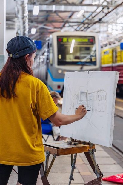 Монументальная живопись, графика и аллегория: какие работы создают участники проекта «Искусство в метро» 7 834e03daa066a8778cad11a9c8e83122