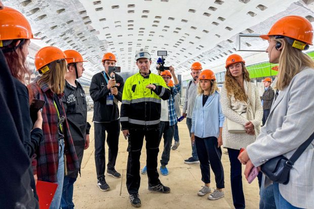 Горожане побывали на строящихся станциях Троицкой линии метро в рамках форума-фестиваля «Москва 2030» 2 9ac48eca75a387da98e660fbd17d00ac