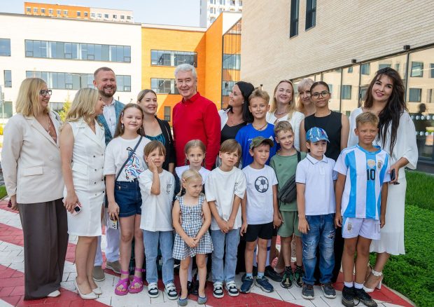 Сергей Собянин: Территории более 120 школ и детсадов благоустроены в этом году 3 a36a4d802600c556a220b5887e5e96a5