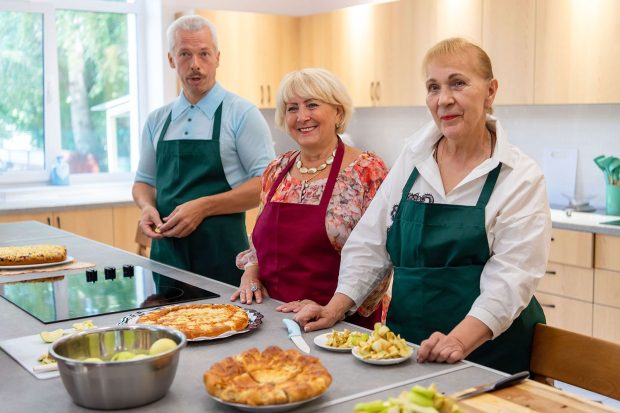 Семейные рецепты и национальная кухня: около 100 кулинарных клубов открыли участники «Московского долголетия» 3 b7f06741539809083e8b8a9ae3b791da