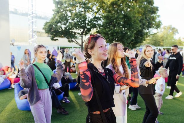 Портал в будущее: что ждет посетителей молодежной точки «Телепорт» на форуме-фестивале «Территория будущего. Москва 2030» 8 c22618457ac88f87e5e4ee873f7232ec