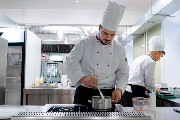 16ea39447522844d180559d4cbebf923