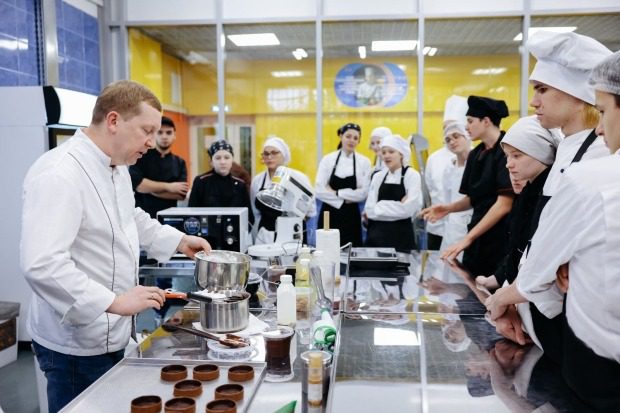 92a6d71788579e8e0bb3c0953be9c8ff