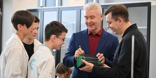 9315d0eada29b7fcdb4836fe3e13c6c8