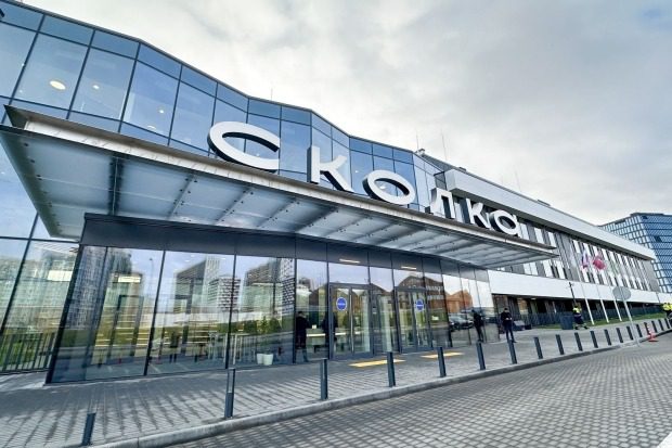 ccc7152e6cd9e4e24bdba19cc7293056