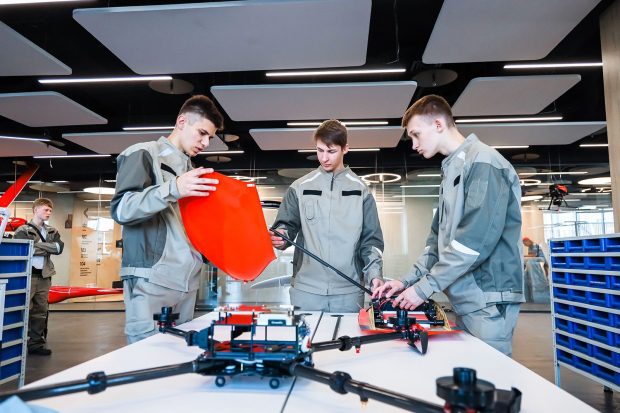 76d03da11abc50437452d8c3112c5655