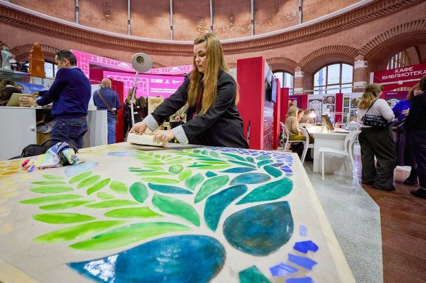 Камин Врубеля, окна дома Мельникова и ионическая капитель: что показали на выставке «ПРОреставрацию» 25 82f34b4fe9ed4ab2aa5fb4ce2367d0f6