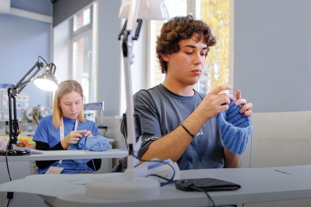 Собянин: Еще 659 москвичей нашли работу благодаря чемпионату «Абилимпикс» 8 c78f0d312c1d4fed7800f33e05e7059c