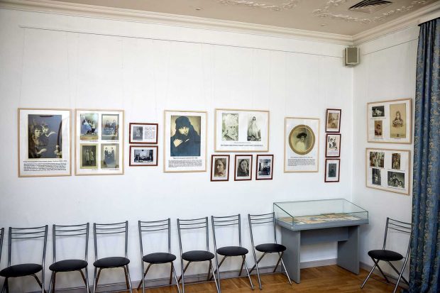 «Нежна и неистова — Скрябина». Смотрим выставку о женщинах семьи композитора в мемориальном музее 10 ee613e0f4edfc3b99a699e54335510ae