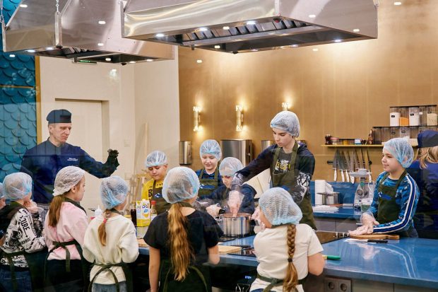 «Зима в Москве»: на рыбных рынках пройдут мастер-классы и состязания поваров 2 9ac0f97adcaa4706bfba637307582cec