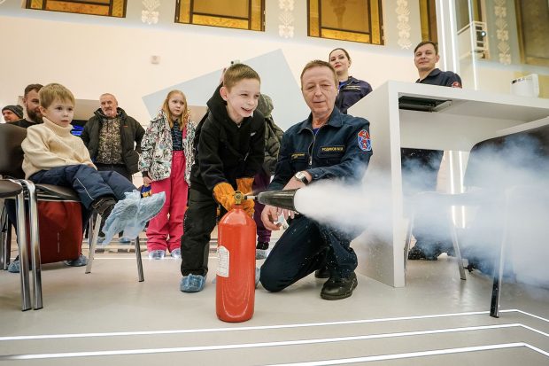 cd27086a777edfbfeb40dbdce2fddd46