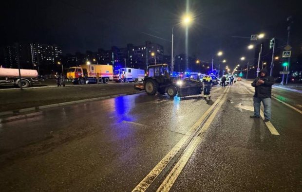 На Уральской улице в Москве убрали горячую воду с проезжей части 1 d9913ce37dd1f4e18bac4d08cec1f778