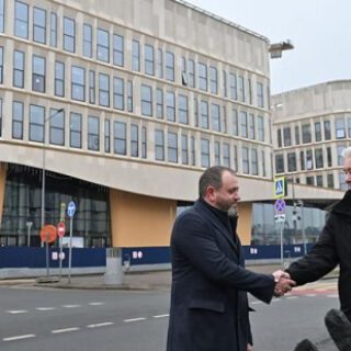 1b1db63f46a8201d07fc0e8d23c11043