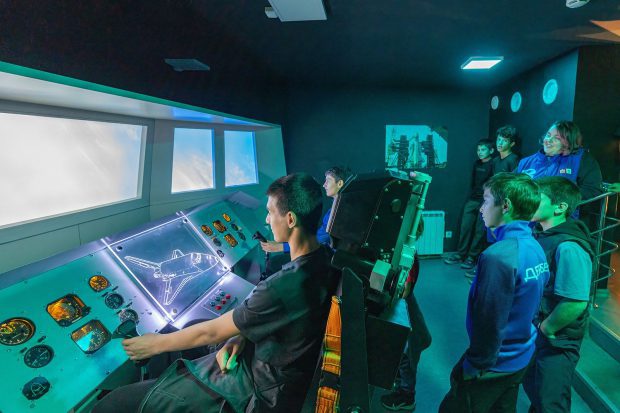 Досуг для всех возрастов: какие скидки и льготы могут получить многодетные семьи на ВДНХ 9 7816e5037f6bb1e1d91885542ef98281