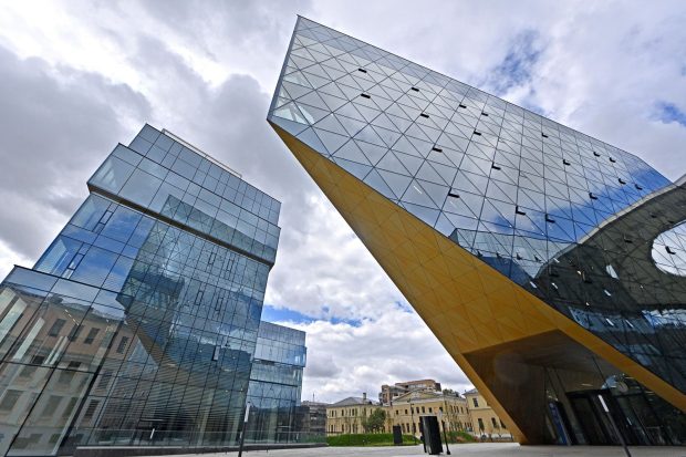 292ae2bbdaeb1c3a3ea388d61477e77e