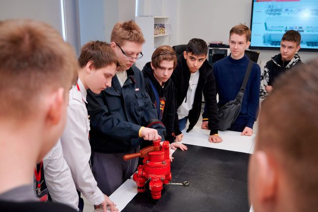 900737fccb90de374e6b6fe3ee0b1b20