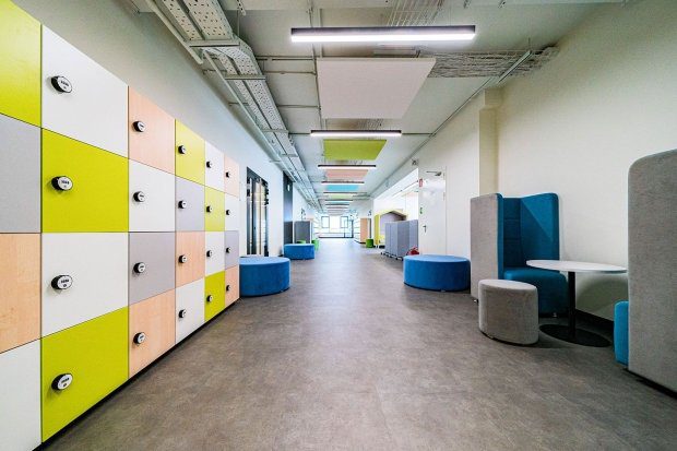 33982706ece8d702e65c85ec06767f5a