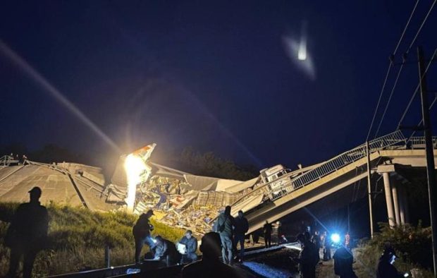 Поезд с пассажирами сошедшего с путей состава под Брянском прибыл в Москву 1 52231c233a9cc46f87d2bb49d94168fa