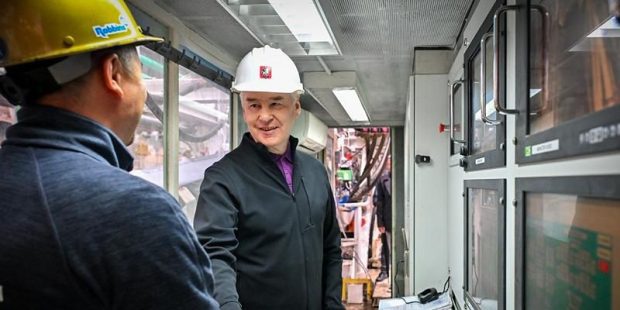 db27670b0441a58a6ae3c06ec3d92cd2