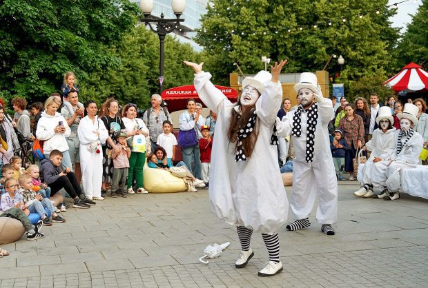 Что подготовили для детей на площадках «Лета в Москве» с 18 по 22 июня 4 e6bf67e6f4d5dc960f59cb8c0b144f31