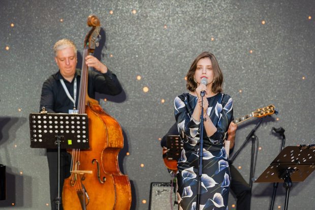 4b314ccf36d07f504a8fc693935ba17b