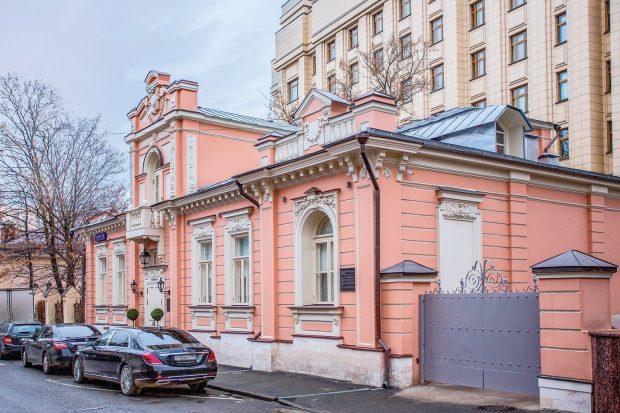 cdbc69593184705ce7a5b7bbce3d9fd2