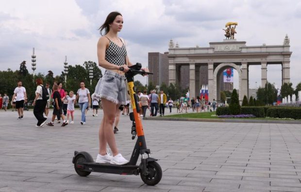 В Москве ввели рейтинг для пользователей арендных электросамокатов 1 9fe27673aa31dbb2391f364c23a46d5a
