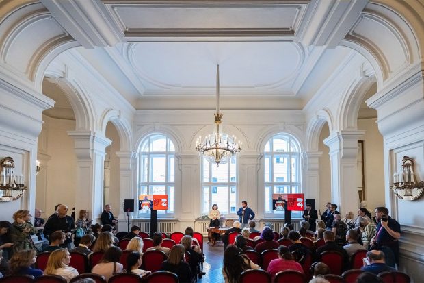 6366a4c06396452471a3fc632b7c579c