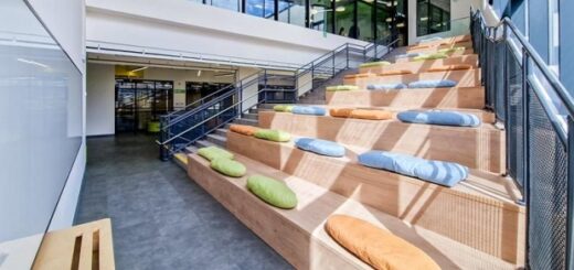 70cb718cec4a00d29a02465a496c3619