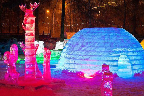Выставка ледяных скульптур открылась в Измайловском парке