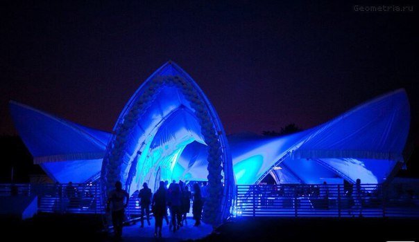 Бесплатное кино покажут в шатрах на Тверской улице в День города